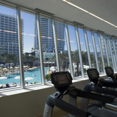 Отель Fontainebleau Miami Beach 4* Стандартный номер с различными типами кроватей фото 12