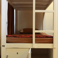 Ananas Phuket Hostel Кровать в общем номере с двухъярусными кроватями фото 7