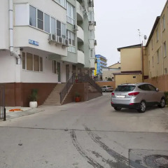 Апартаменты Bogdana Khmelnitskogo 10 Apartment Сочи парковка
