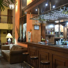 Отель Santiago De Compostela Hotel Мексика, Гвадалахара - отзывы, цены и фото номеров - забронировать отель Santiago De Compostela Hotel онлайн гостиничный бар