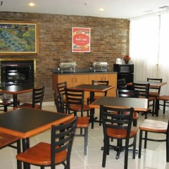 Отель Econo Lodge Downtown Канада, Монреаль - отзывы, цены и фото номеров - забронировать отель Econo Lodge Downtown онлайн питание