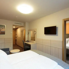 Wellton Riga Hotel & SPA 4* Стандартный семейный номер с различными типами кроватей фото 5