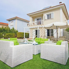 Отель Villa Erinna бассейн