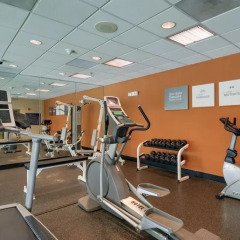 Отель Comfort Suites Manassas Battlefield Park фитнесс-зал фото 2