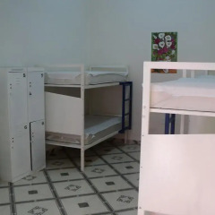 Отель Hostal Centro Historico Oasis 2* Кровать в общем номере фото 4