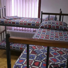 Hostel Goodnight Grooves Кровать в общем номере с двухъярусной кроватью