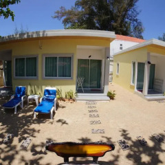 Отель TT Naiyang Beach Phuket парковка