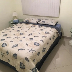 Отель Travelers Bed and Rest 1Bedroom Апартаменты с 2 отдельными кроватями фото 2