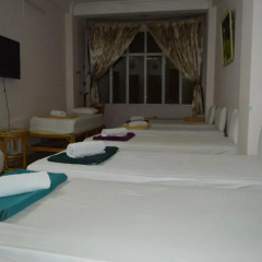 Saigon 237 Hotel 2* Кровать в общем номере с двухъярусной кроватью фото 2