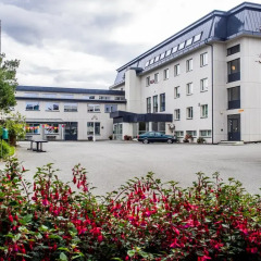 Отель Solborg Folkehøgskole парковка
