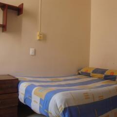Отель Hostel Turisol Испания, Барселона - отзывы, цены и фото номеров - забронировать отель Hostel Turisol онлайн комната для гостей фото 5