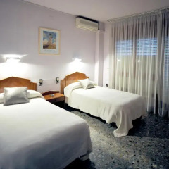 Отель Hostal la Carrasca спа