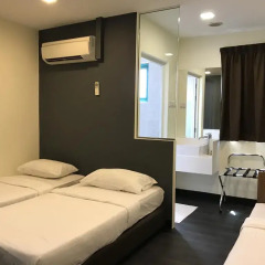 Golden Royal Hotel 3* Номер Делюкс с различными типами кроватей