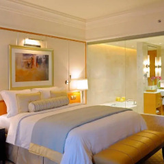 Отель The Ritz-Carlton, Dubai International Financial Centre 5* Стандартный номер с различными типами кроватей фото 2