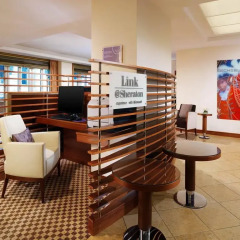 Sheraton Zürich Neues Schloss Hotel 4* Стандартный номер с различными типами кроватей