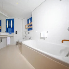 Отель Park Inn by Radisson, Abu Dhabi Yas Island 3* Стандартный номер с различными типами кроватей фото 6