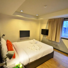H2 Hotel 3* Номер Делюкс фото 10