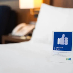 Отель Holiday Inn Express Warsaw Airport 3* Стандартный номер с двуспальной кроватью фото 3