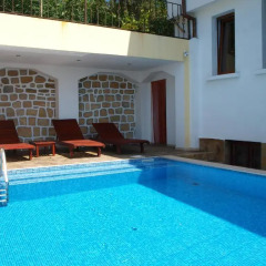 Отель Guest Rooms Harmony Болгария, Велико Тырново - отзывы, цены и фото номеров - забронировать отель Guest Rooms Harmony онлайн бассейн