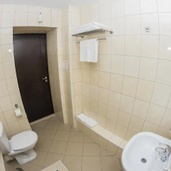 Гостиница Островский 3* Улучшенный номер с разными типами кроватей фото 5