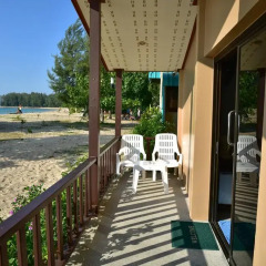 Отель Dang Sea Beach Bungalow балкон