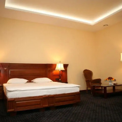 Bellagio Hotel Complex Yerevan 4* Улучшенный номер