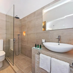Отель Athina Luxury Suites 4* Люкс повышенной комфортности с различными типами кроватей фото 14