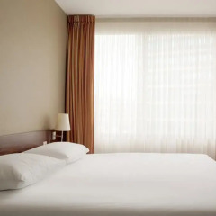 Hampshire Hotel - Crown Eindhoven 4* Номер Комфорт с двуспальной кроватью фото 3