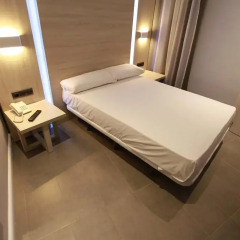 Отель Hostal Plaza Goya Bcn Стандартный номер фото 11
