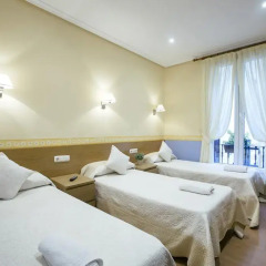 Отель Pension San Jeronimo Стандартный номер с различными типами кроватей фото 3