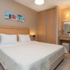 Отель Mary's Residence Suites комната для гостей фото 12
