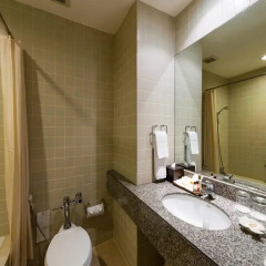 Апартаменты RCG Suites Pattaya Serviced Apartment Стандартный номер с различными типами кроватей фото 8