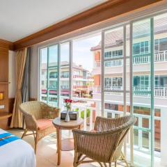 Отель Phuket Chaba Hotel Таиланд, Пхукет - 1 отзыв об отеле, цены и фото номеров - забронировать отель Phuket Chaba Hotel онлайн балкон