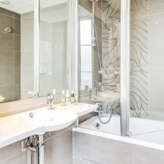 Отель Eiffel Saint Charles 3* Стандартный номер с различными типами кроватей фото 6