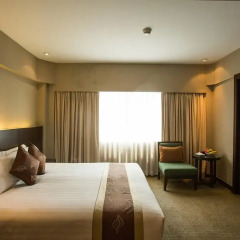 Отель Ramada Plaza by Wyndham Bangkok Menam Riverside 5* Номер Делюкс с двуспальной кроватью фото 2