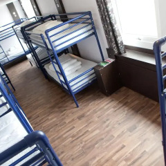 Euro Hostel Glasgow Кровать в общем номере с двухъярусными кроватями