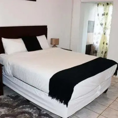 Отель Vintage View Guest House Габороне комната для гостей фото 5