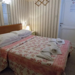 Отель Soggiorno Pitti 3* Стандартный номер с двуспальной кроватью (общая ванная комната) фото 4