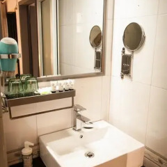 Апартаменты Shenzhen Wozhan Apartment K K Mall Улучшенные апартаменты с различными типами кроватей фото 30