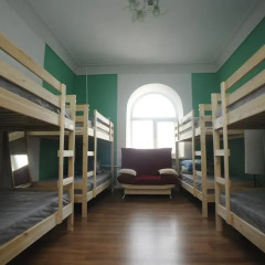 OK Hostel Кровать в мужском общем номере с двухъярусной кроватью