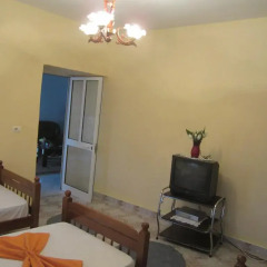 Отель Guest House Adi Doga Албания, Берат - отзывы, цены и фото номеров - забронировать отель Guest House Adi Doga онлайн комната для гостей фото 3