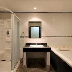 Отель Angus O'Tool's Irish Pub Guesthouse ванная фото 2