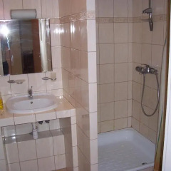 Отель Apartament Czerska 18 Варшава ванная
