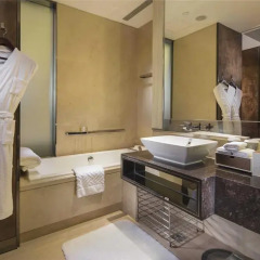 Отель Hilton Guangzhou Tianhe 5* Стандартный номер с разными типами кроватей фото 5