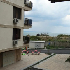 Отель Flat Lora Pomorie Болгария, Поморие - отзывы, цены и фото номеров - забронировать отель Flat Lora Pomorie онлайн парковка
