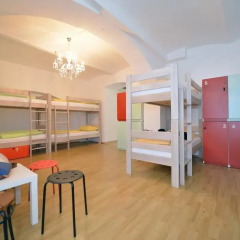 Hostel Temza Кровать в общем номере с двухъярусной кроватью фото 3