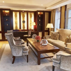 Отель Adlon Kempinski 5* Представительский номер двуспальная кровать фото 2