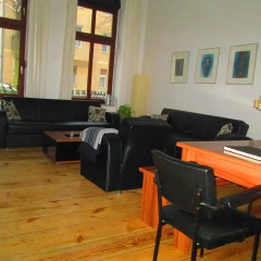 Отель Ruhige Ferienwohnung - Berlin Mitte интерьер отеля