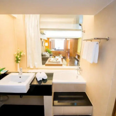Апартаменты Laemtong Serviced Apartment Люкс с различными типами кроватей фото 9