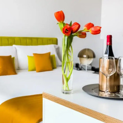 Апартаменты Cosmo Apartments Sants Люкс с различными типами кроватей
